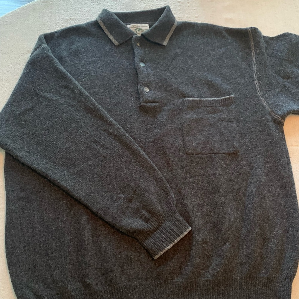 Vintage United Colors of Benetton Charcoal Gray. Unisex Style